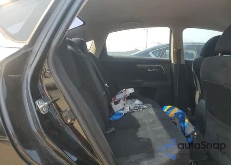 2014 Nissan Altima 2.5 z USA, uszkodzony, nr VIN 1N4AL3AP3EN378824